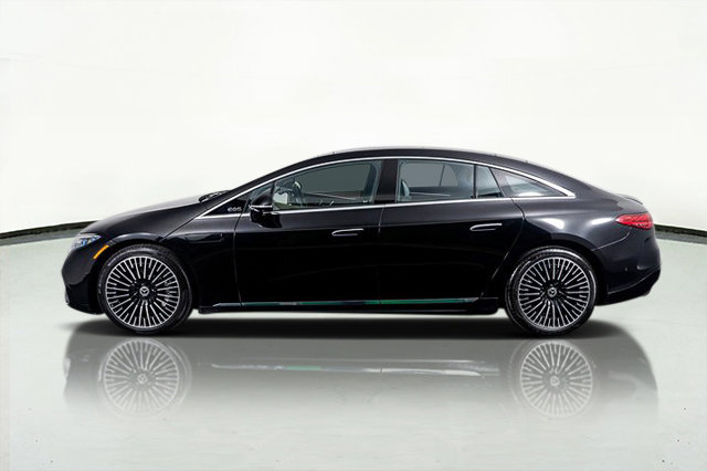 Used 2022 Mercedes-Benz EQS 580 4MATIC Sedan image 16