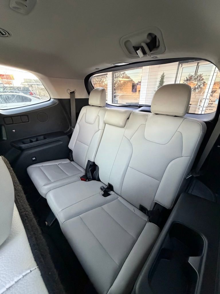 Used 2021 Kia Telluride EX w/ EX Premium Package image 8