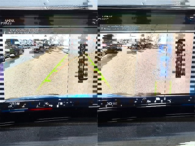 Used 2025 BMW X7 xDrive40i w/ Executive Package image 17