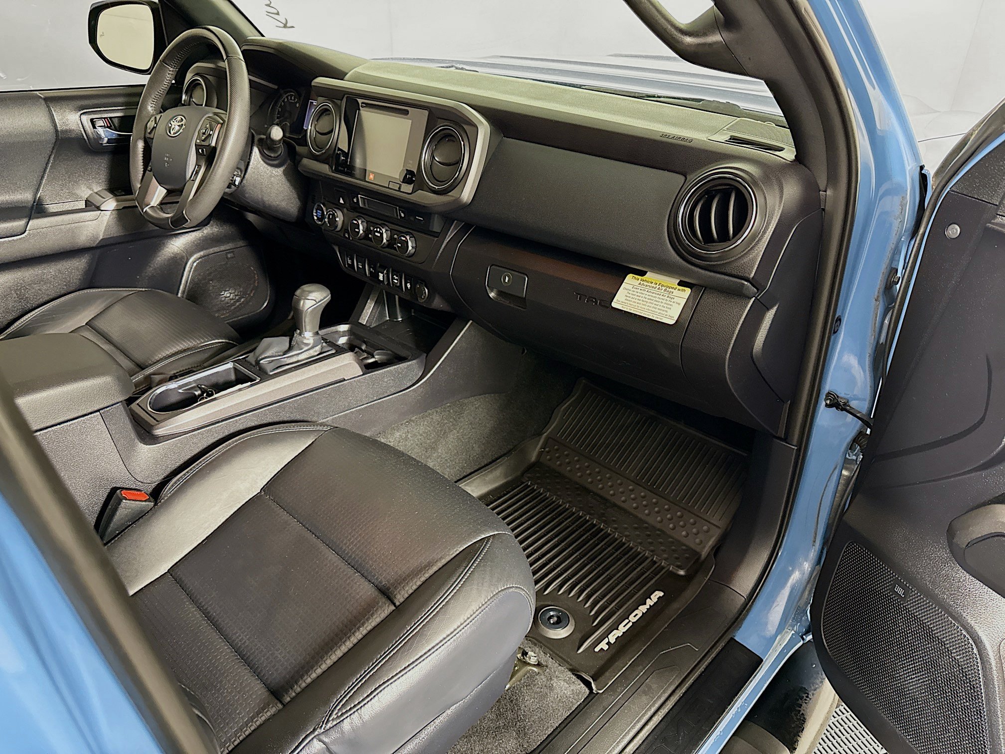 Certified 2019 Toyota Tacoma TRD Sport AWD/4WD image 30