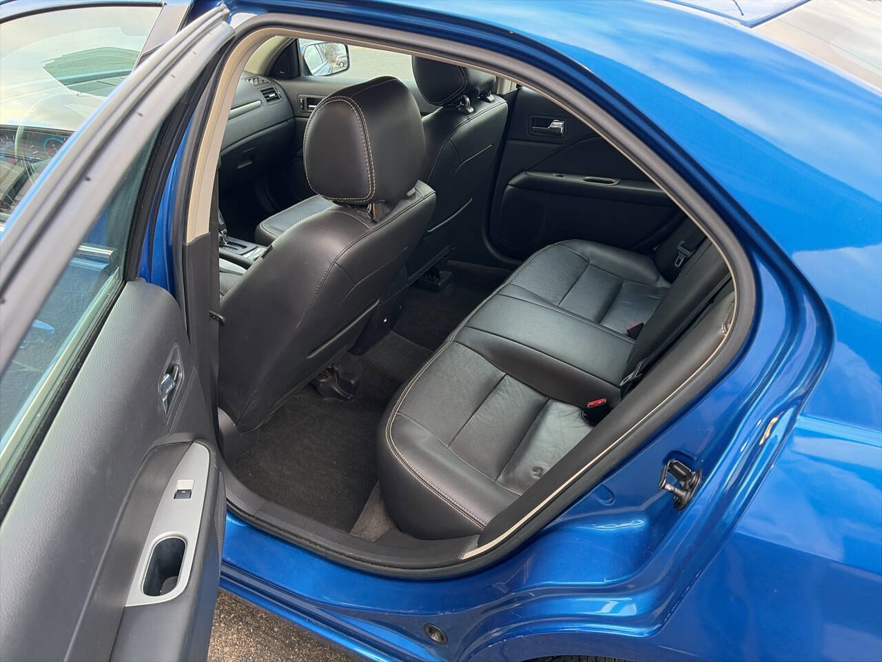 Used 2012 Ford Fusion SEL image 6