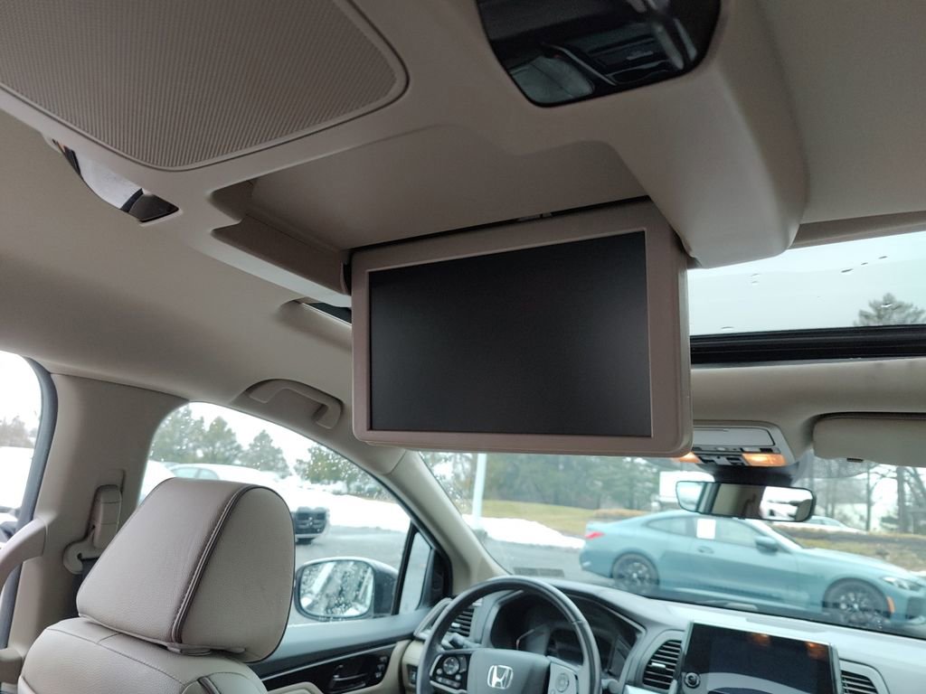 Used 2022 Honda Odyssey Elite image 18