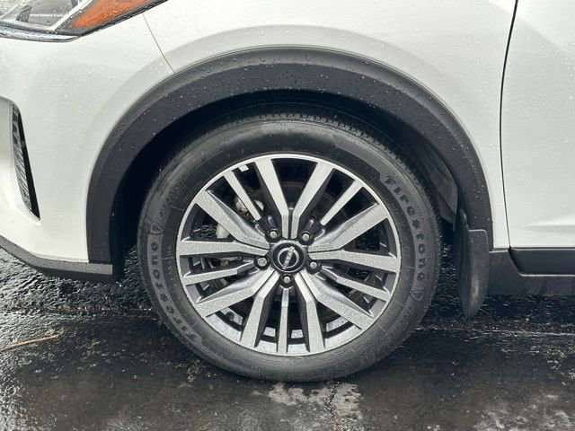 Certified 2024 Nissan Kicks SV FWD image 11