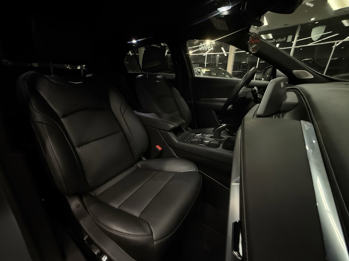 Used 2024 Cadillac XT4 Premium Luxury w/ Cold Weather Package image 29