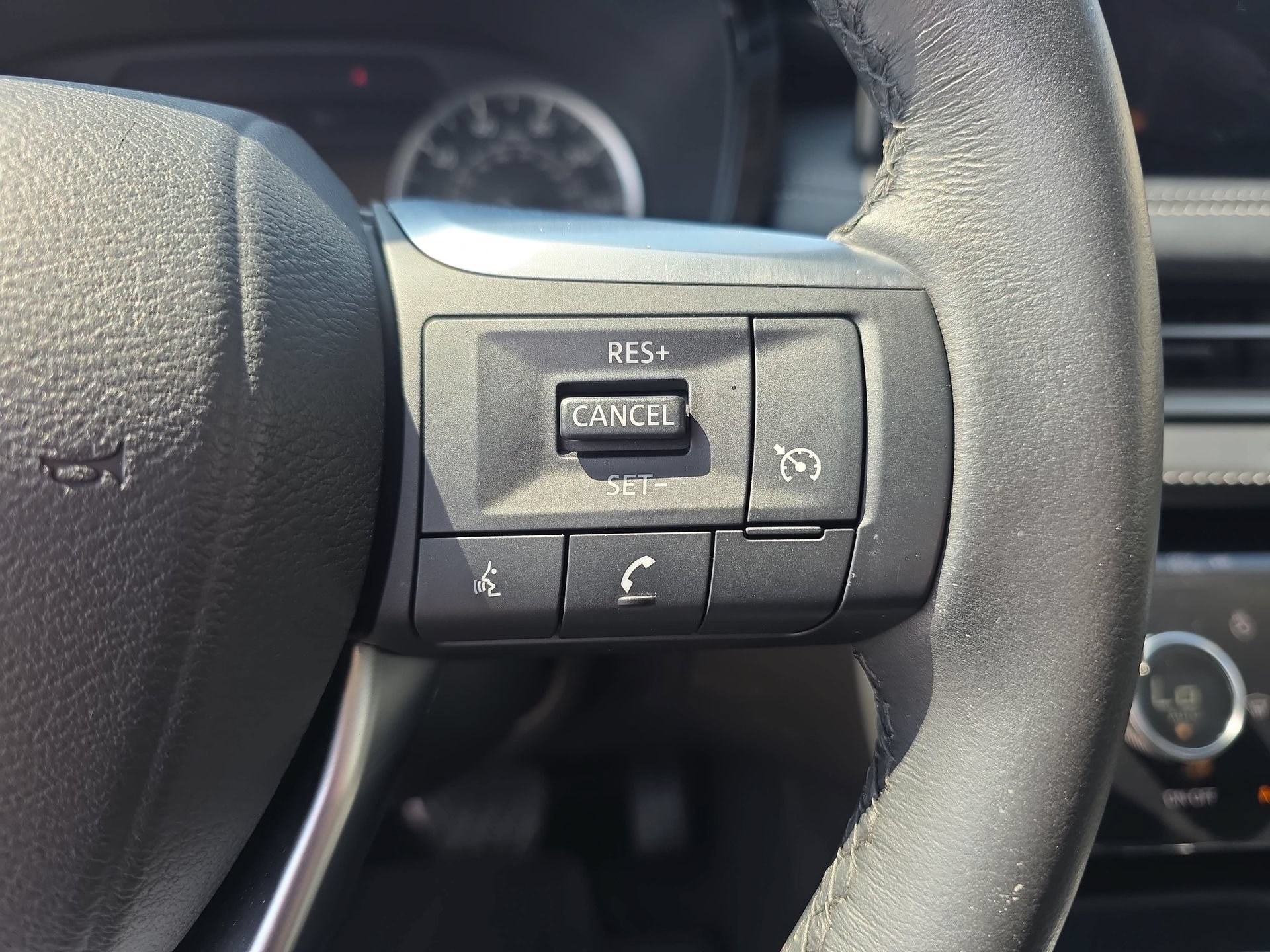 Certified 2025 INFINITI QX60 Pure AWD/4WD image 18
