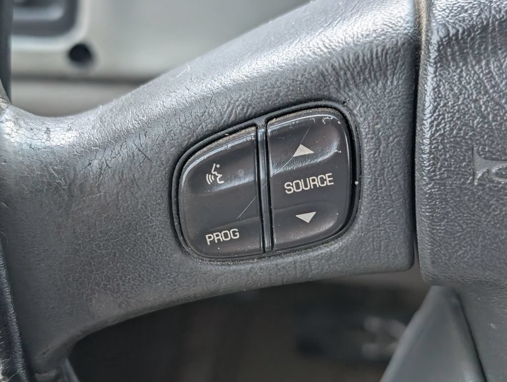 Used 2003 GMC Sierra 1500 SLT w/ Professional Package RWD image 12