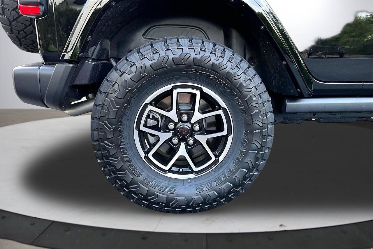 Used 2024 Jeep Wrangler Unlimited Rubicon w/ Technology Group AWD/4WD image 35