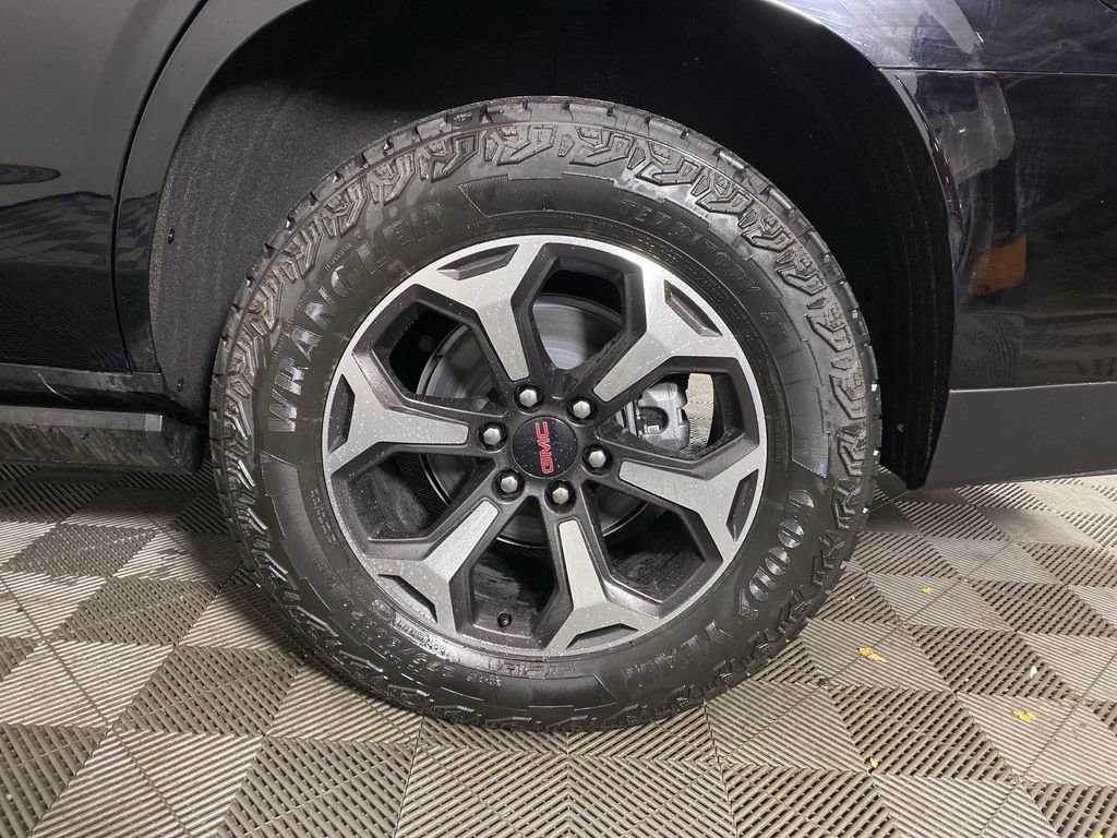 New 2026 GMC Yukon AT4 Ultimate w/ LPO, Floor Liner Package image 33