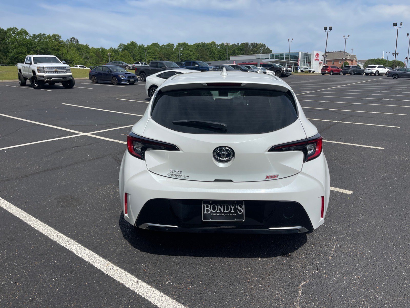 Used 2025 Toyota Corolla XSE FWD image 15