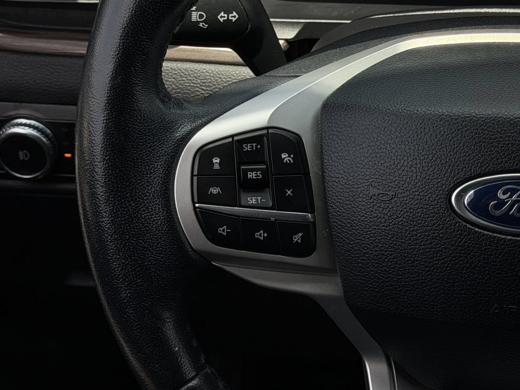 Used 2023 Ford Explorer Limited RWD image 14