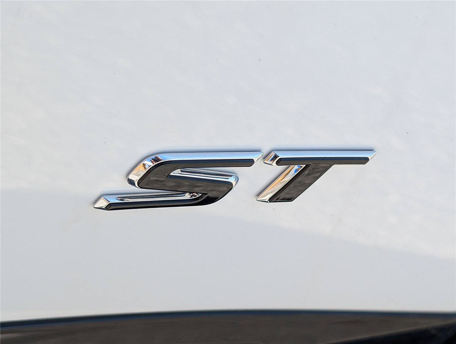 New 2026 Buick Envision Sport Touring AWD/4WD image 6