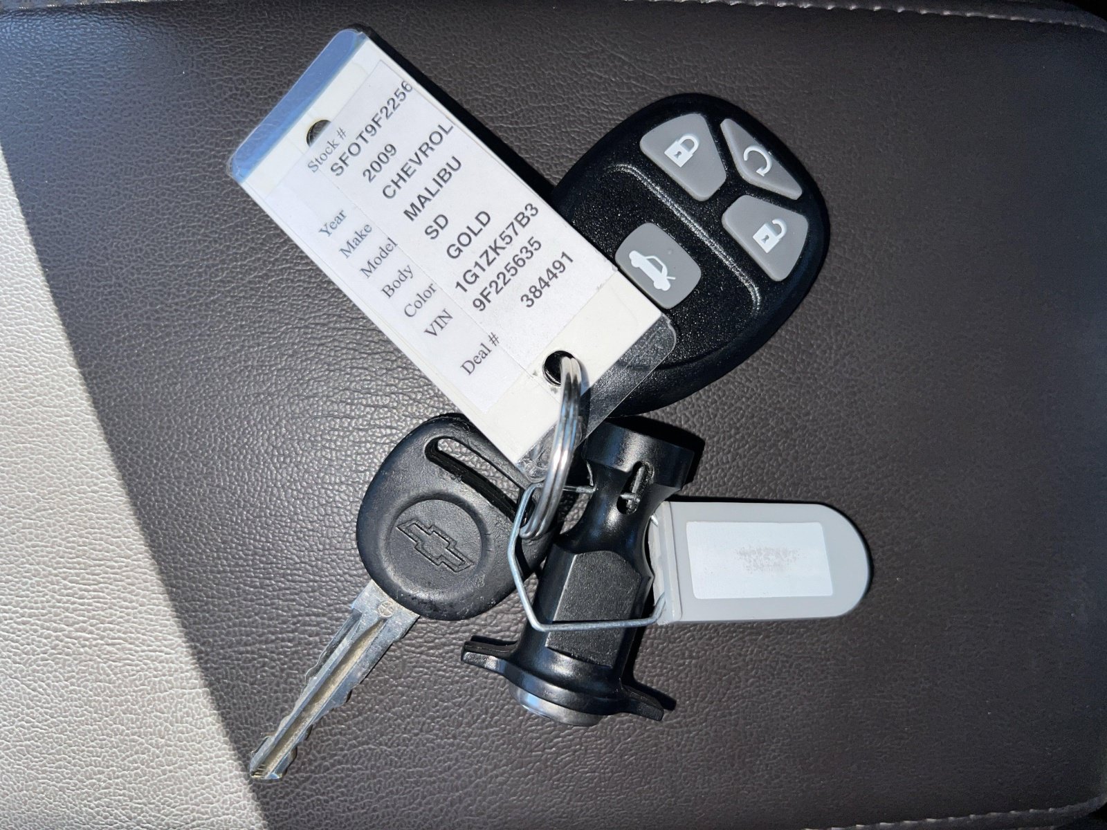Used 2009 Chevrolet Malibu LTZ w/ Rear Power Package FWD image 29