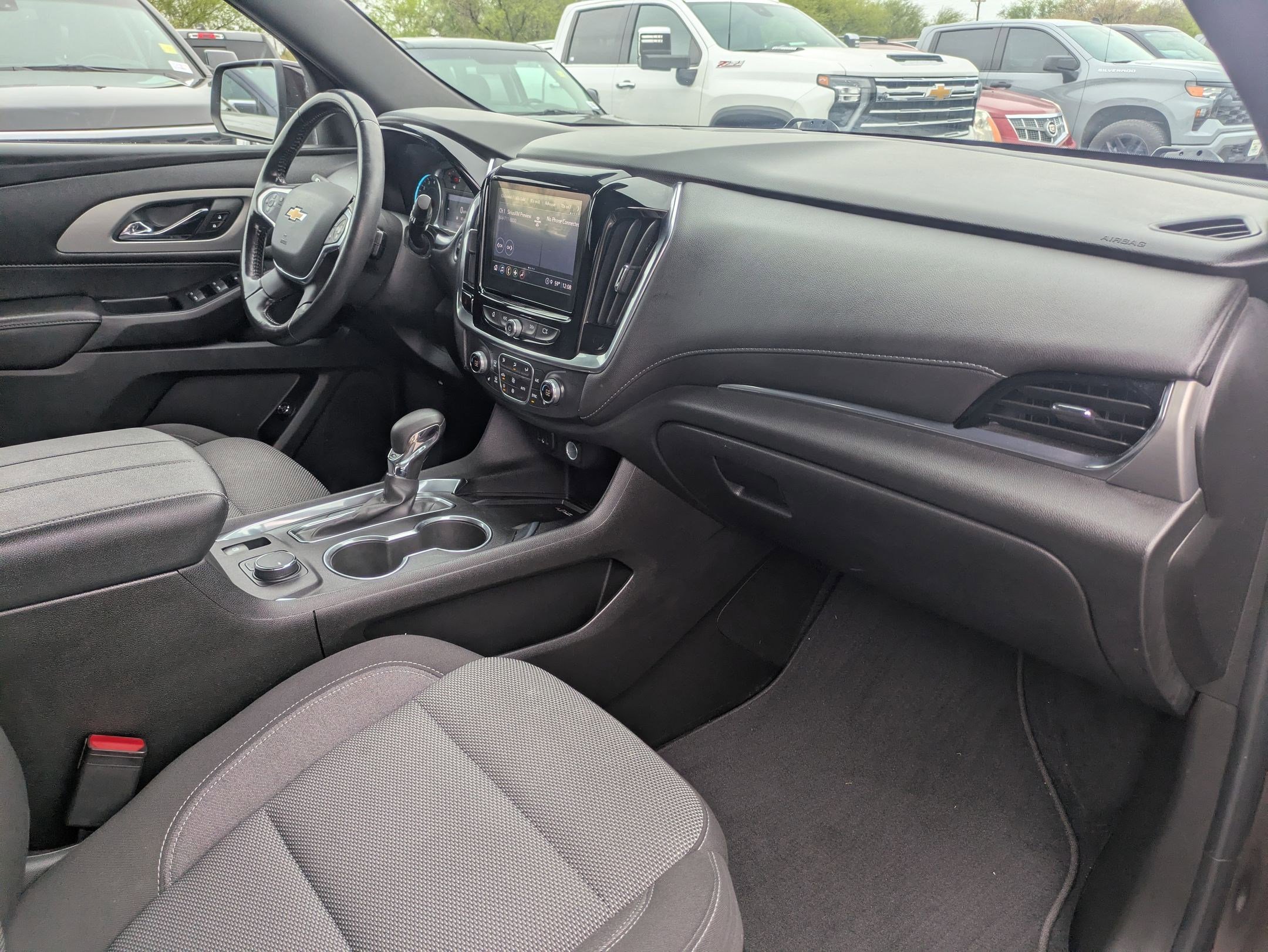 Used 2022 Chevrolet Traverse LT image 27