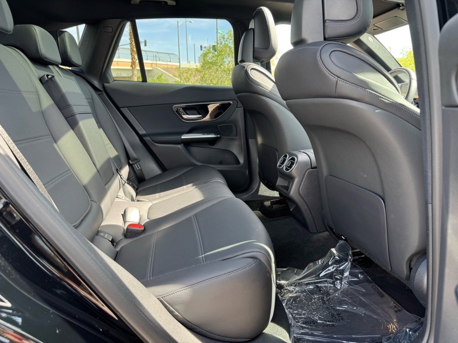 Certified 2026 Mercedes-Benz GLC 300 4MATIC image 23