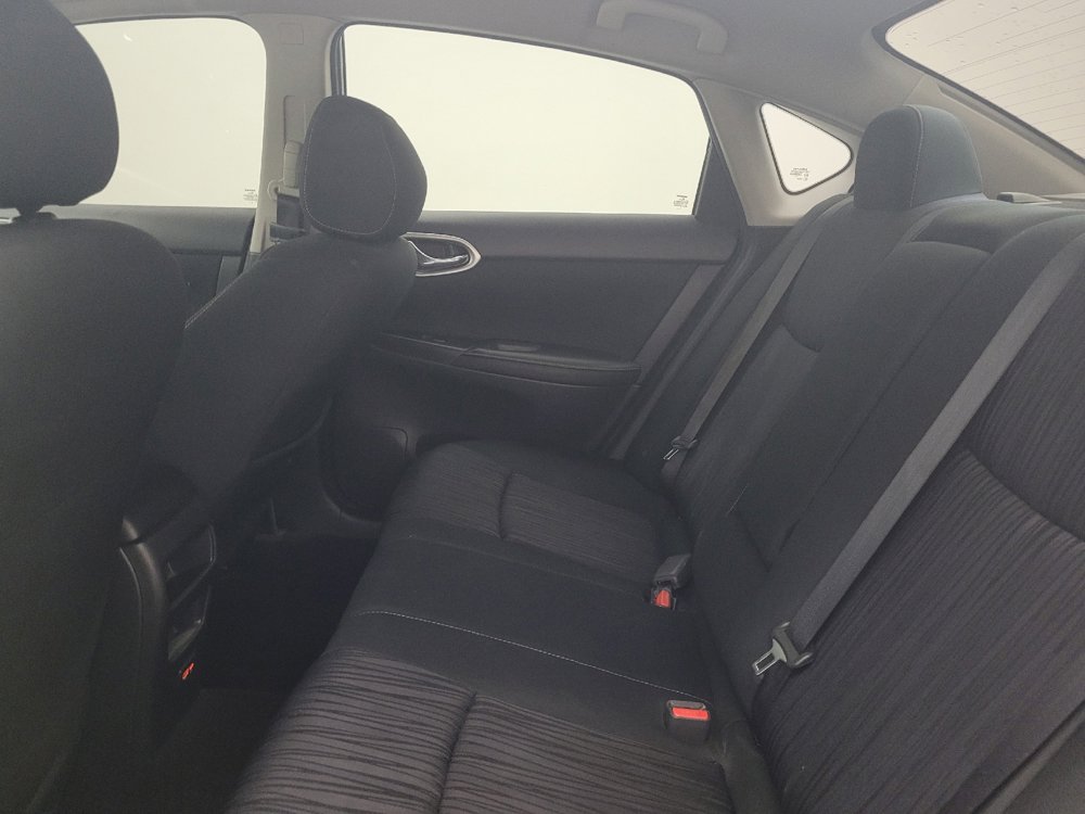 Used 2019 Nissan Sentra SV FWD image 18