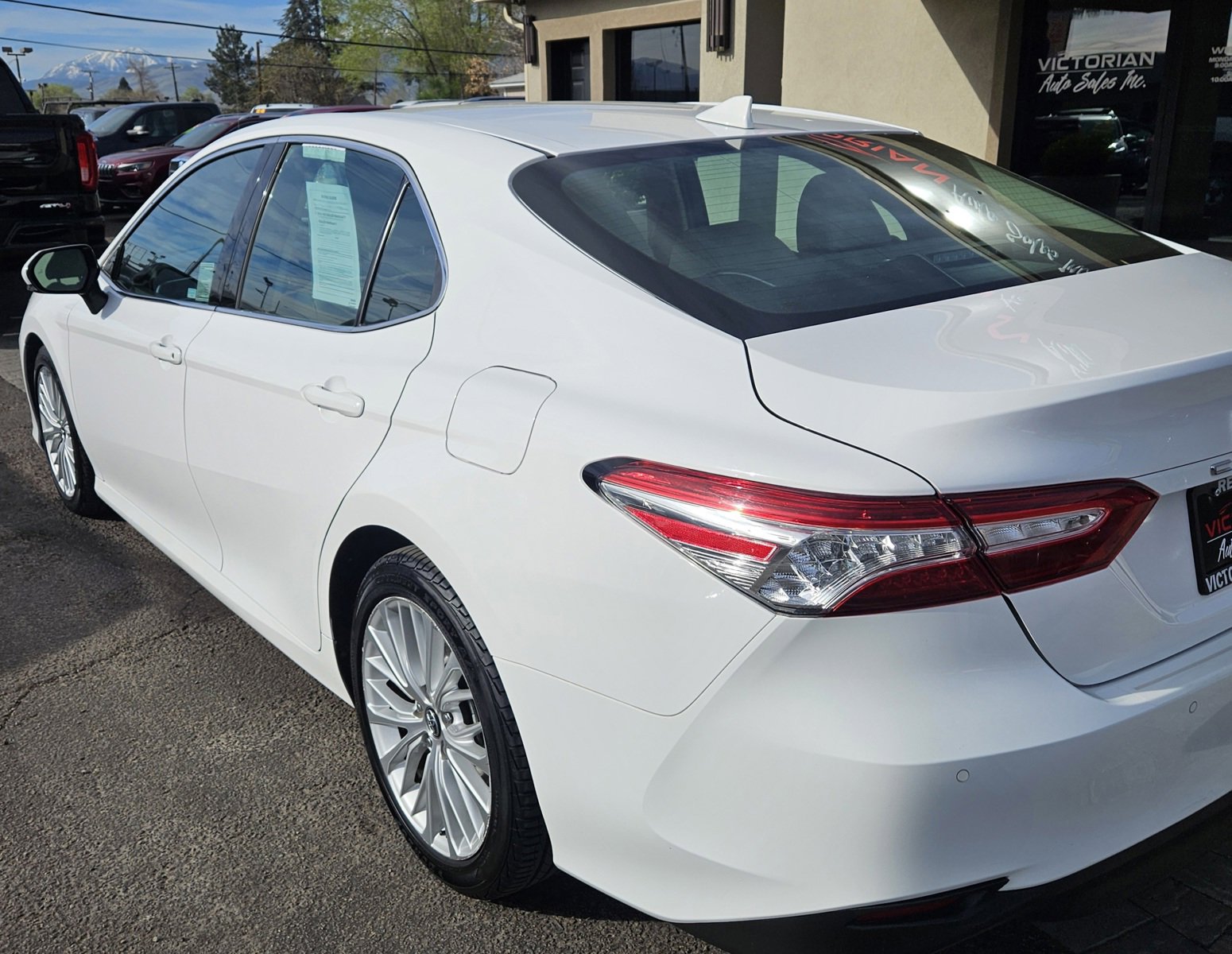 Used 2018 Toyota Camry XLE w/ Audio Package image 6