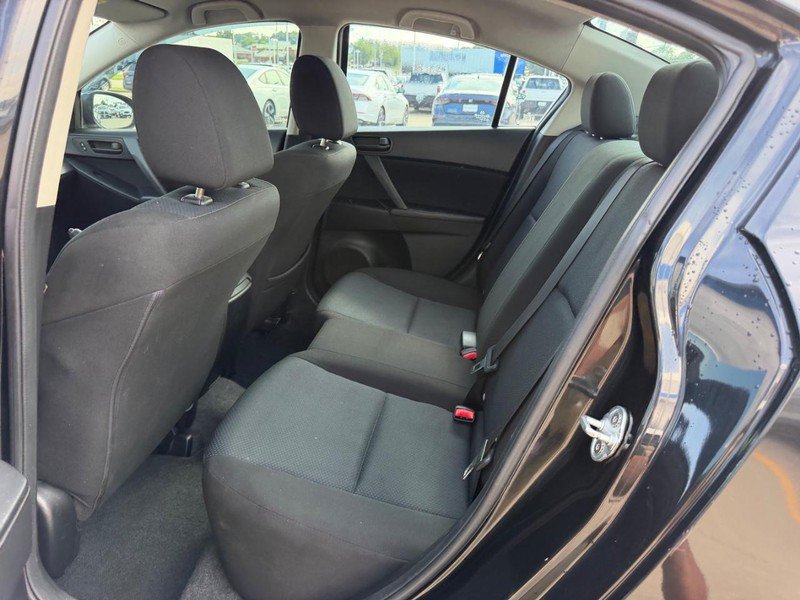 Used 2011 MAZDA MAZDA3 i Sport FWD image 7