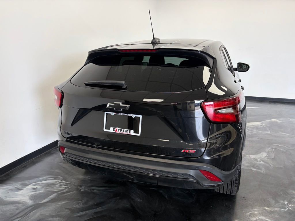 Used 2026 Chevrolet Trax RS w/ Driver Confidence Package image 6