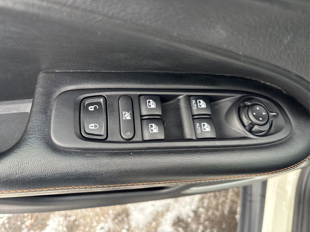 Used 2020 Jeep Compass Latitude w/ Cold Weather Group image 31