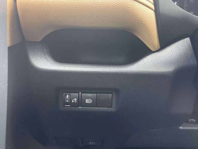 Certified 2023 Toyota RAV4 LE AWD/4WD image 22