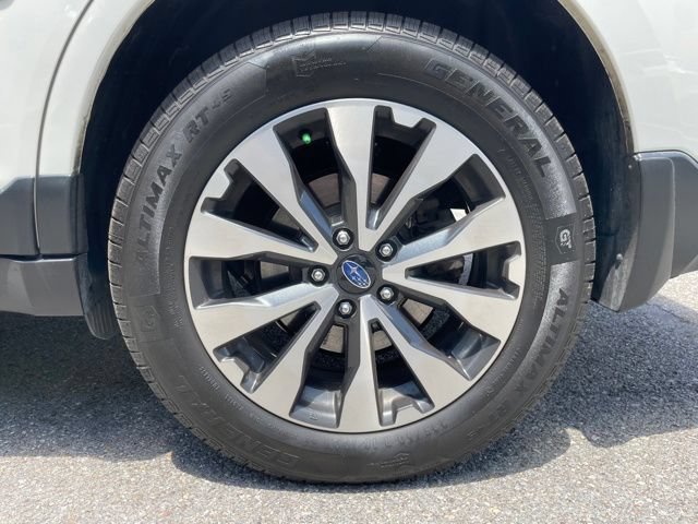 Used 2017 Subaru Outback 2.5i Limited AWD/4WD image 16