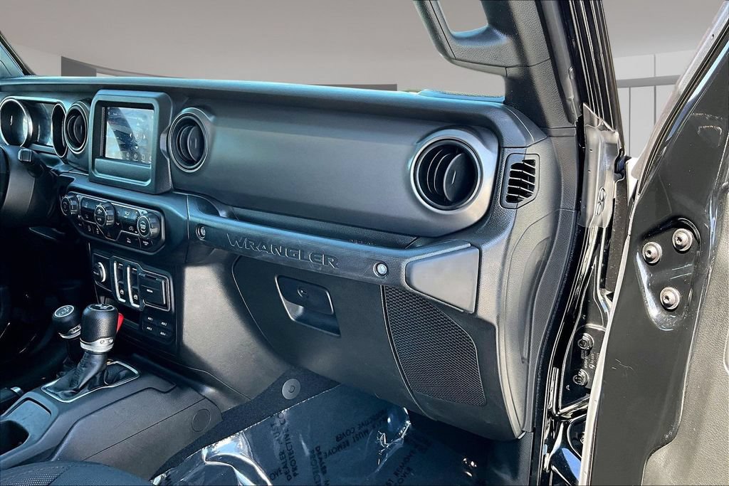 Used 2023 Jeep Wrangler Sport AWD/4WD image 24