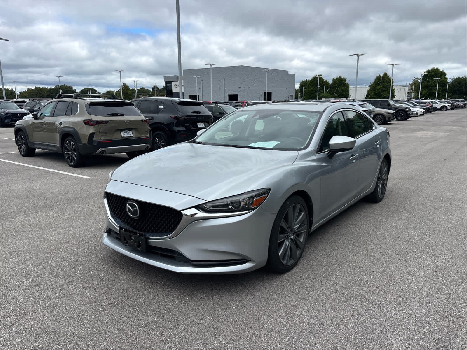 Used 2018 MAZDA MAZDA6 Grand Touring FWD image 2