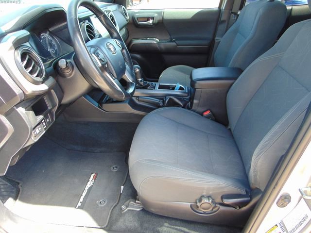 Used 2018 Toyota Tacoma TRD Sport image 10