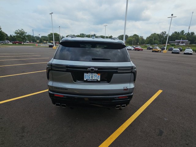 Used 2024 Chevrolet Traverse RS FWD image 7