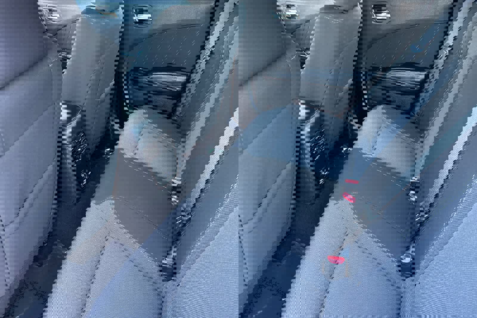 Used 2022 Dodge Charger SXT w/ Blacktop Package image 4