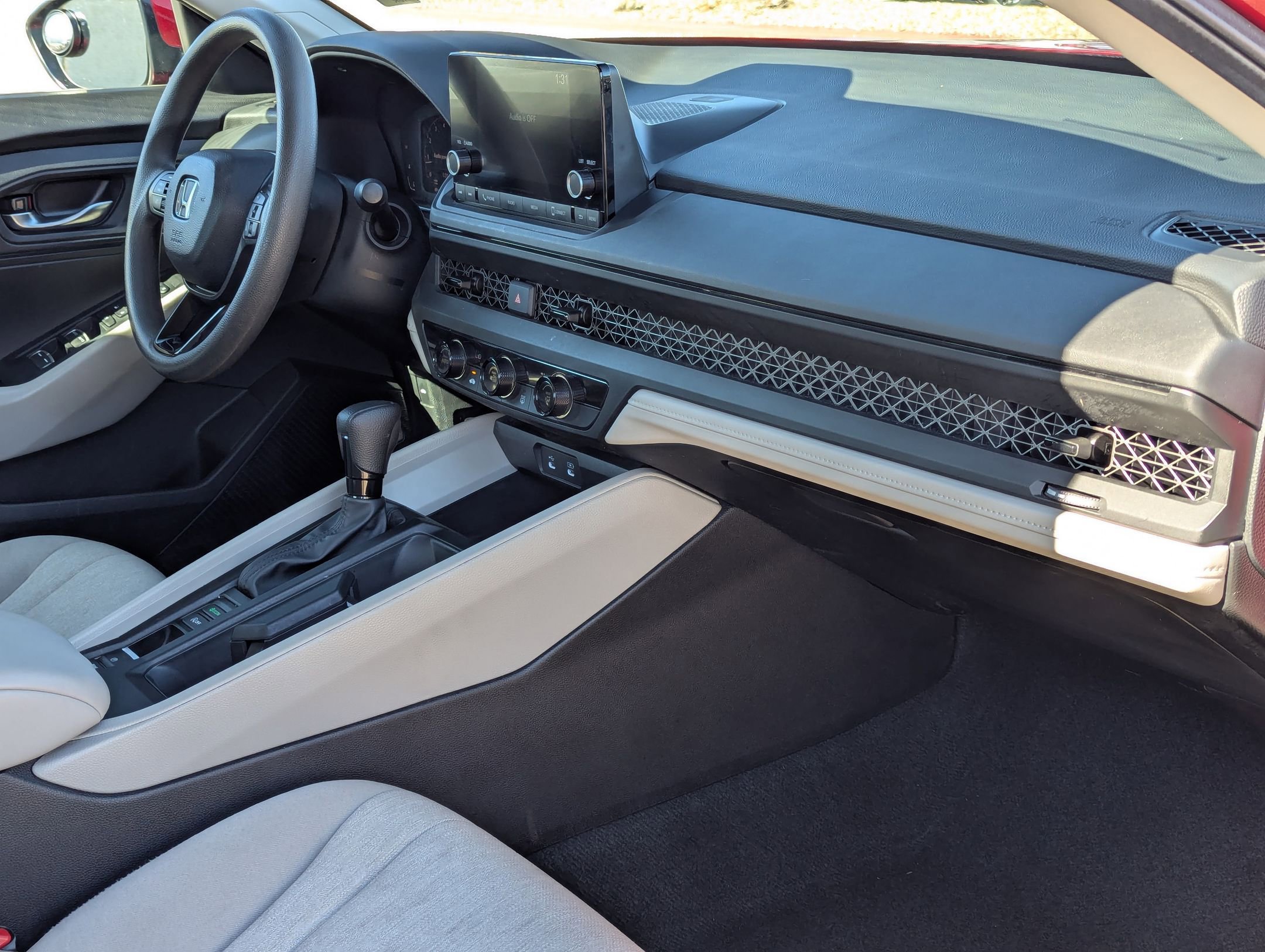 Used 2025 Honda Accord LX image 28