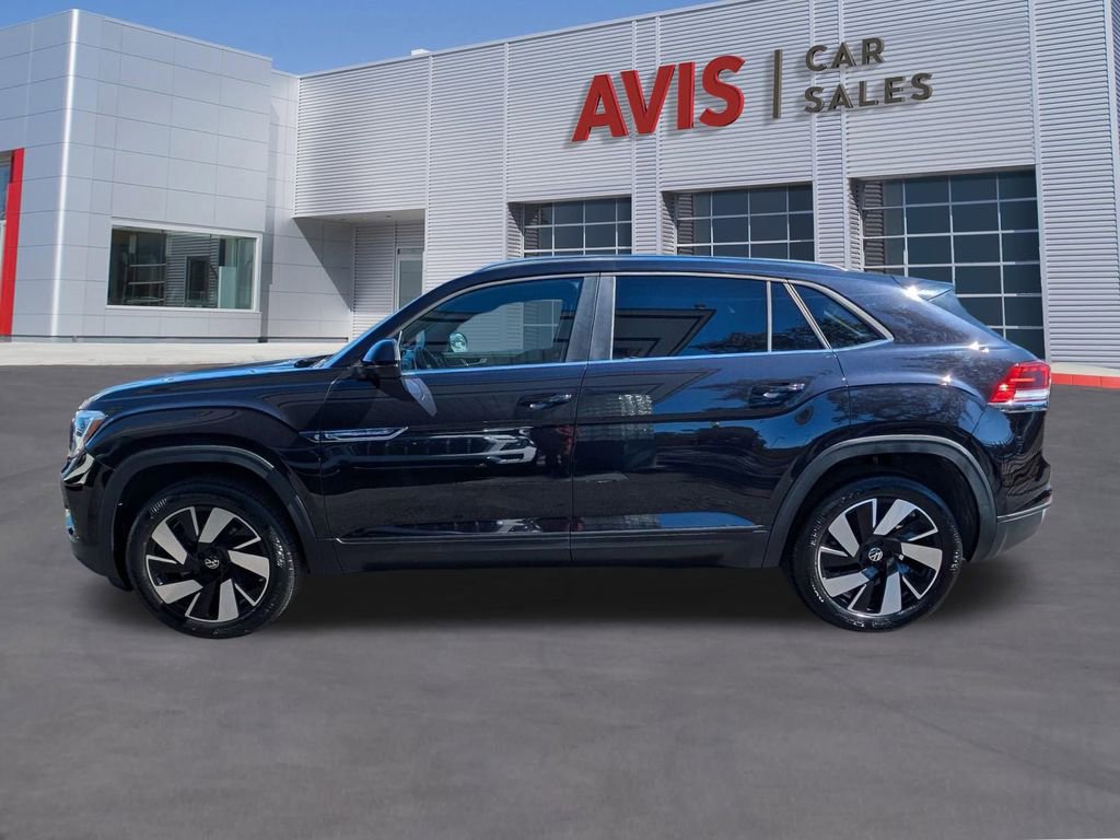 Used 2025 Volkswagen Atlas Cross Sport SE FWD image 10