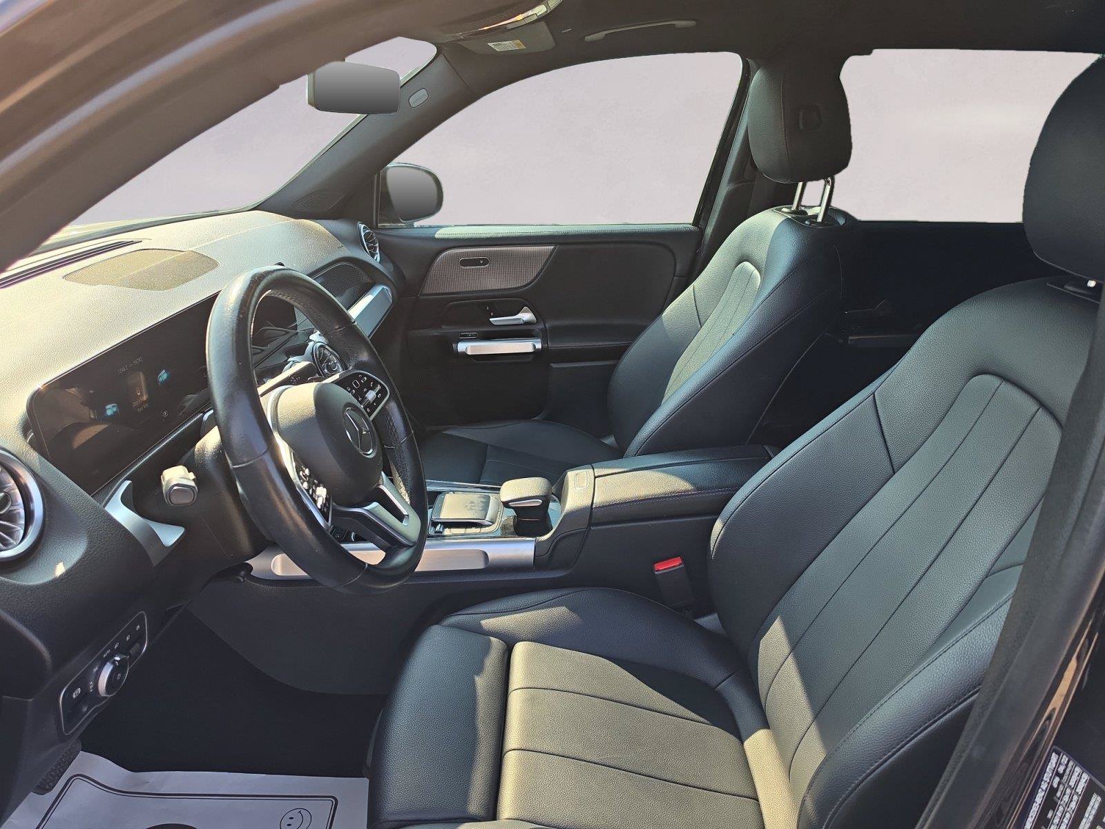 Certified 2022 Mercedes-Benz GLB 250 4MATIC image 9