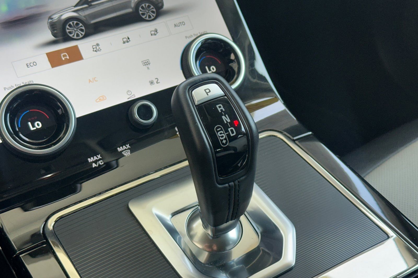 Used 2023 Land Rover Range Rover Evoque R-Dynamic S image 25