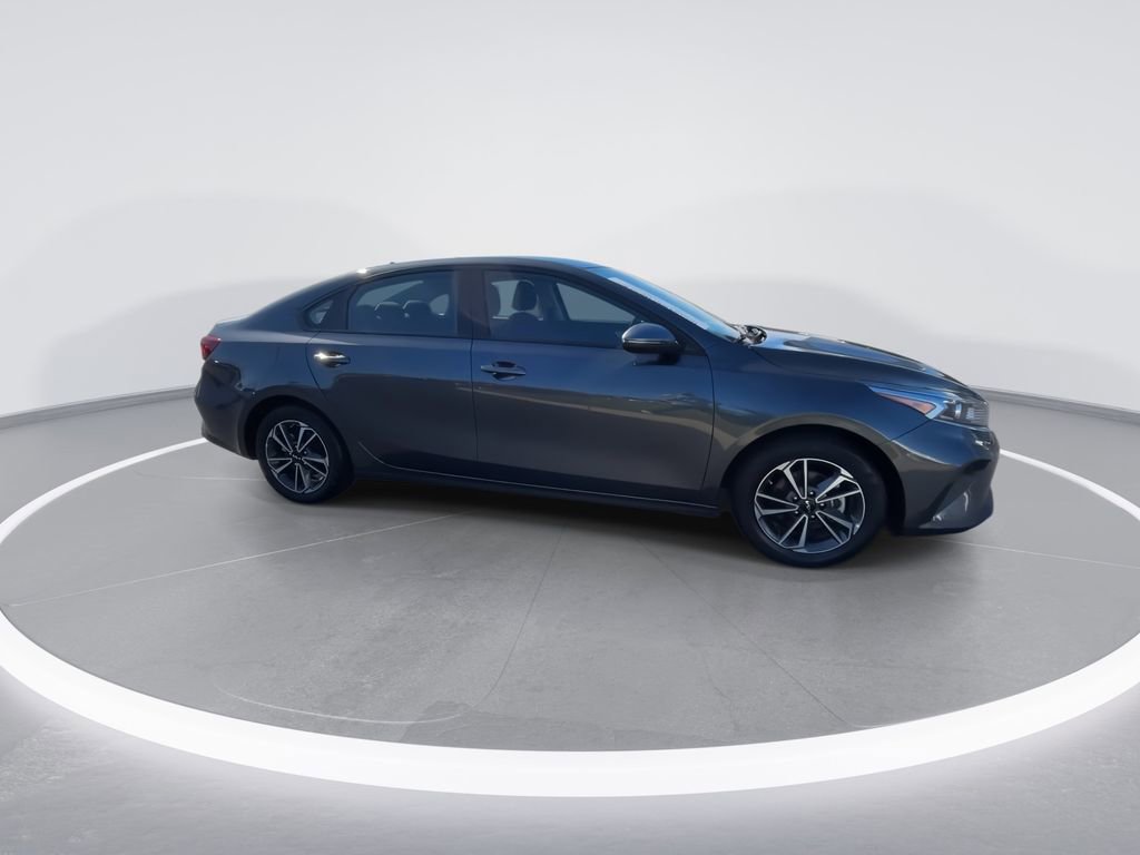 Used 2023 Kia Forte LXS w/ LXS Technology Package image 9