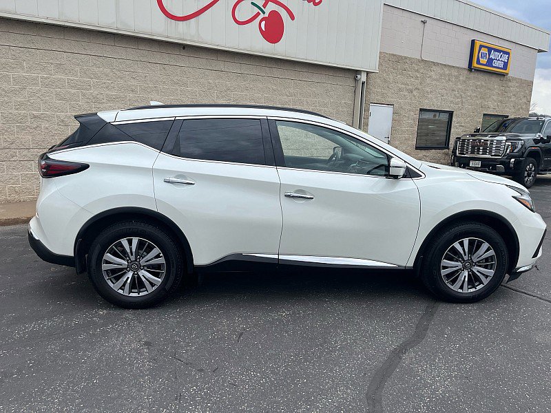 Used 2023 Nissan Murano SV AWD/4WD image 9