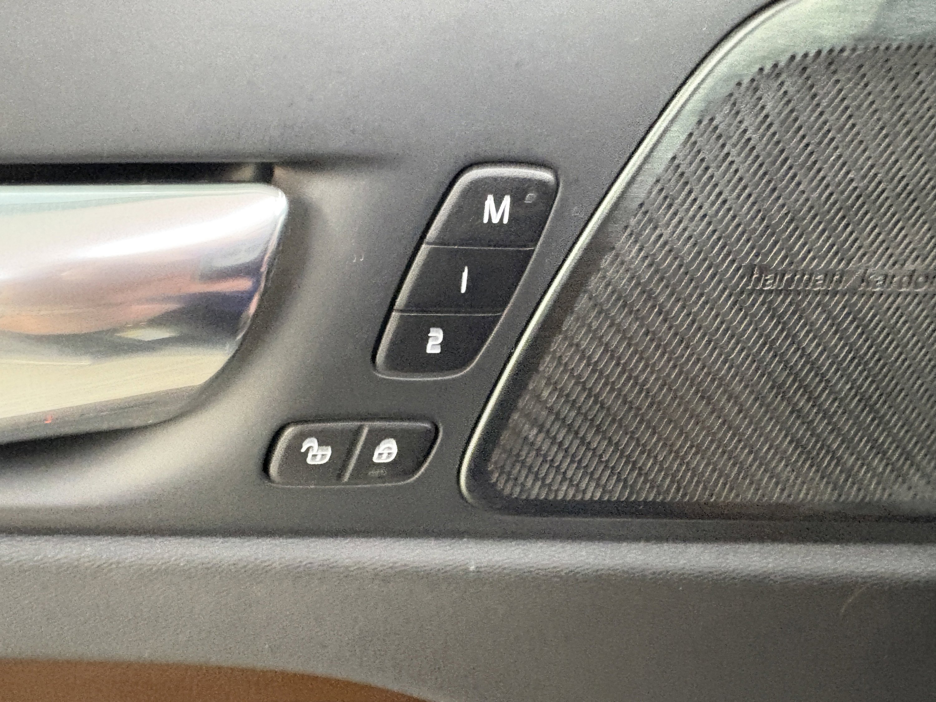 Used 2019 Volvo XC60 T6 Inscription image 24