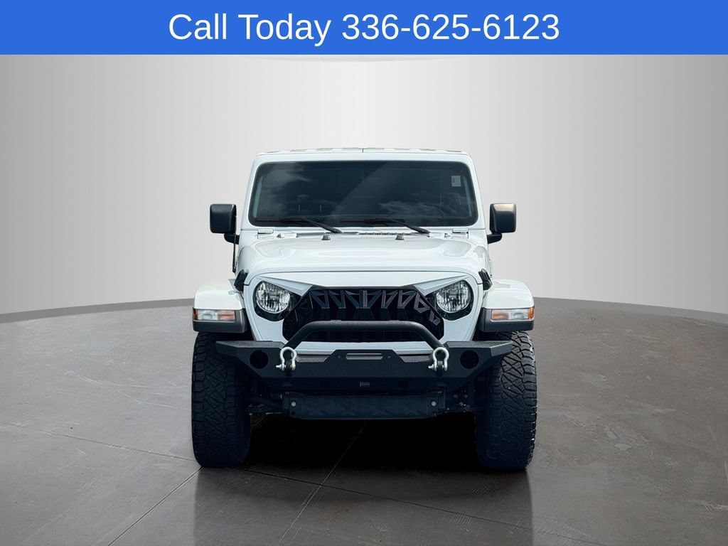 Used 2020 Jeep Wrangler Unlimited Sahara AWD/4WD image 4