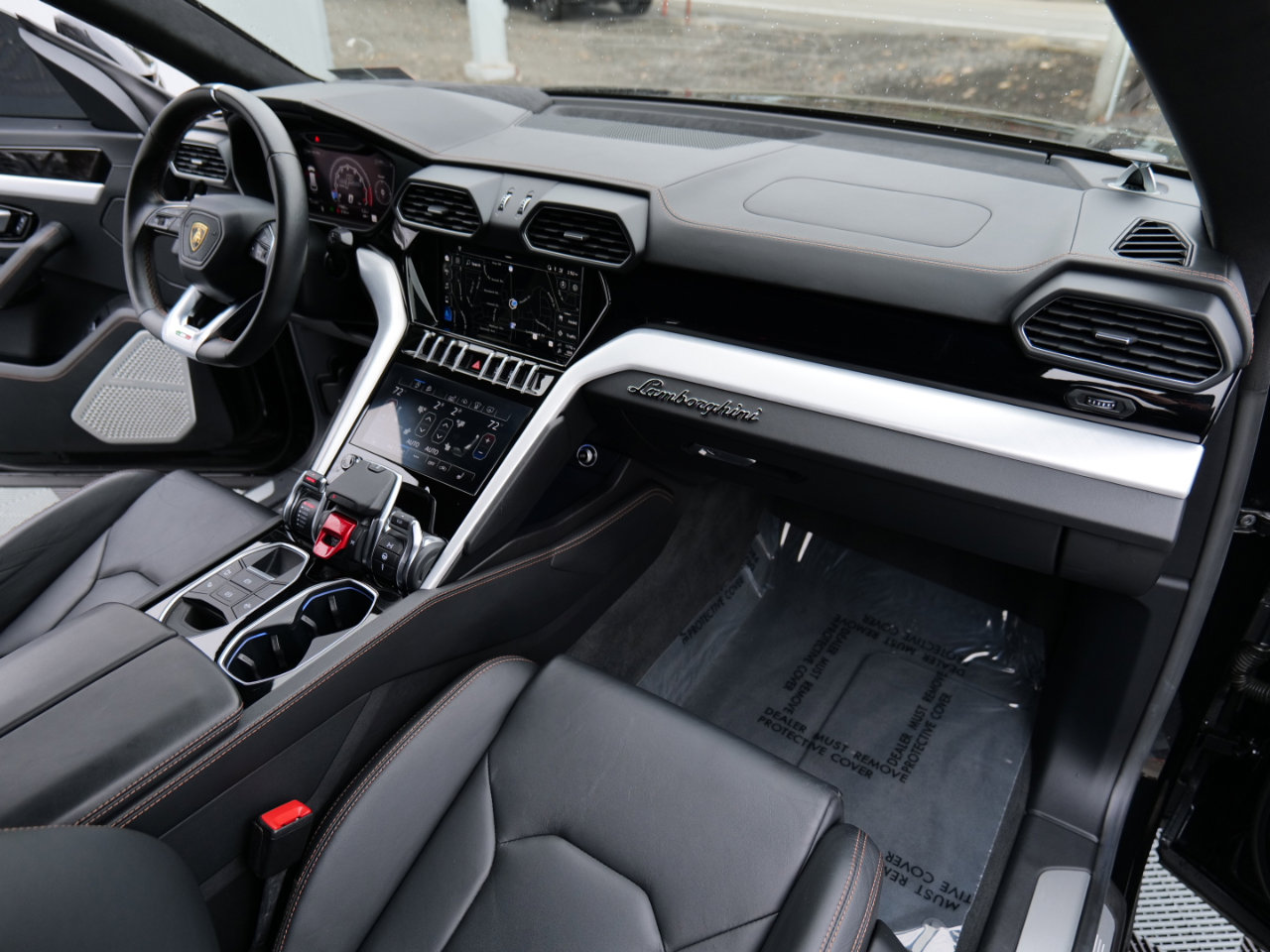 Used 2021 Lamborghini Urus image 35