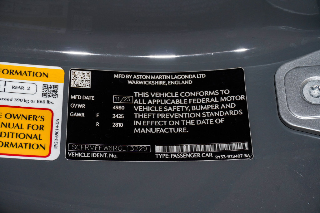 Used 2024 Aston Martin DB12 Coupe RWD image 36