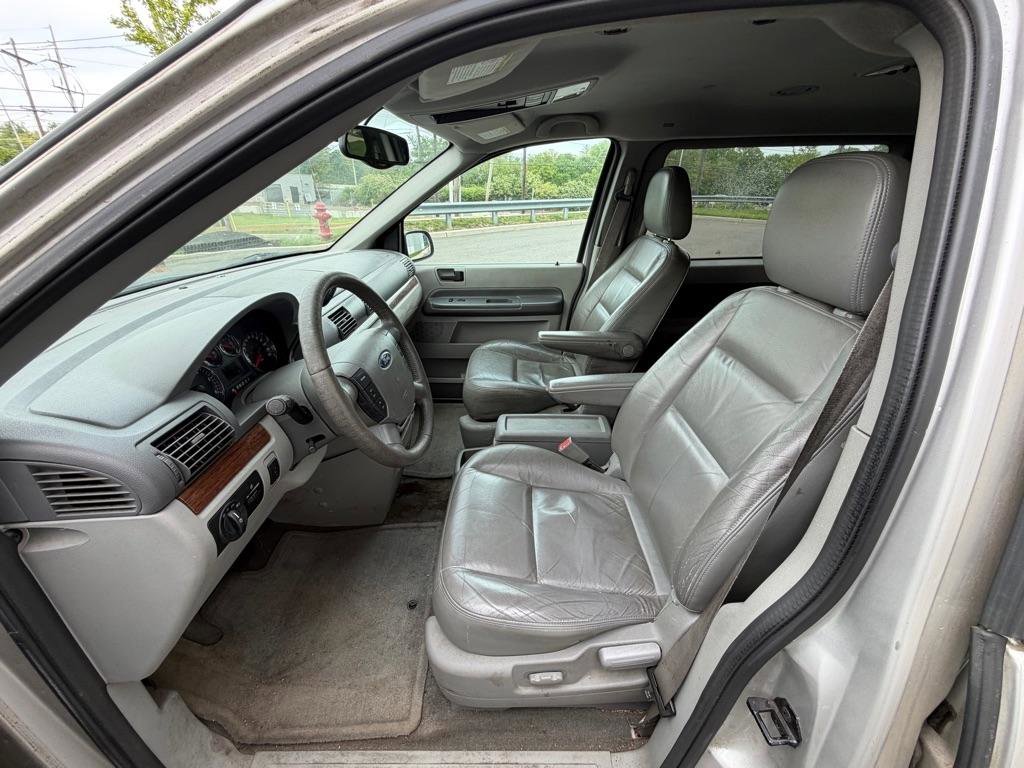 Used 2004 Ford Freestar SEL FWD image 19