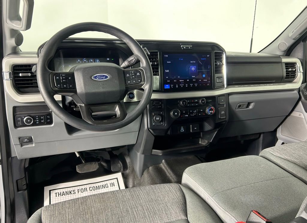 Used 2025 Ford F250 XLT w/ Black Appearance Package image 17