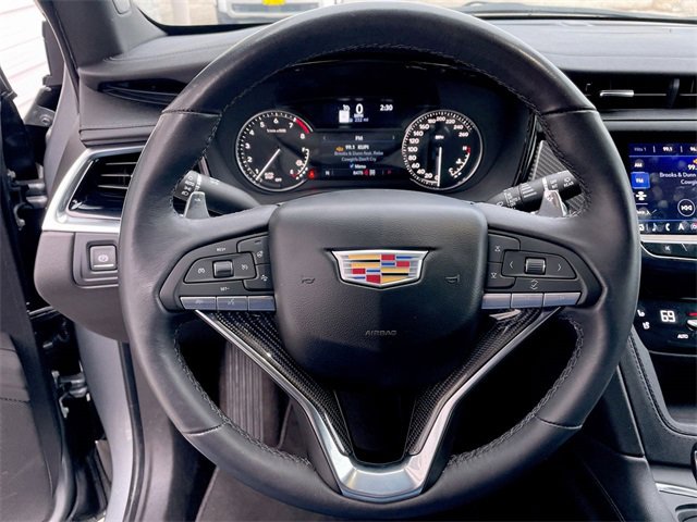 Used 2024 Cadillac XT6 Sport image 14
