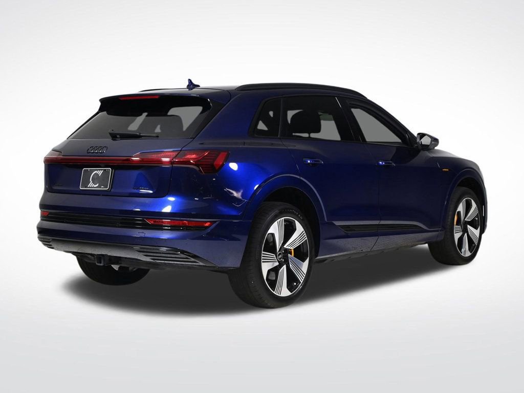 Used 2023 Audi e-tron Premium Plus w/ Premium Plus Package image 5