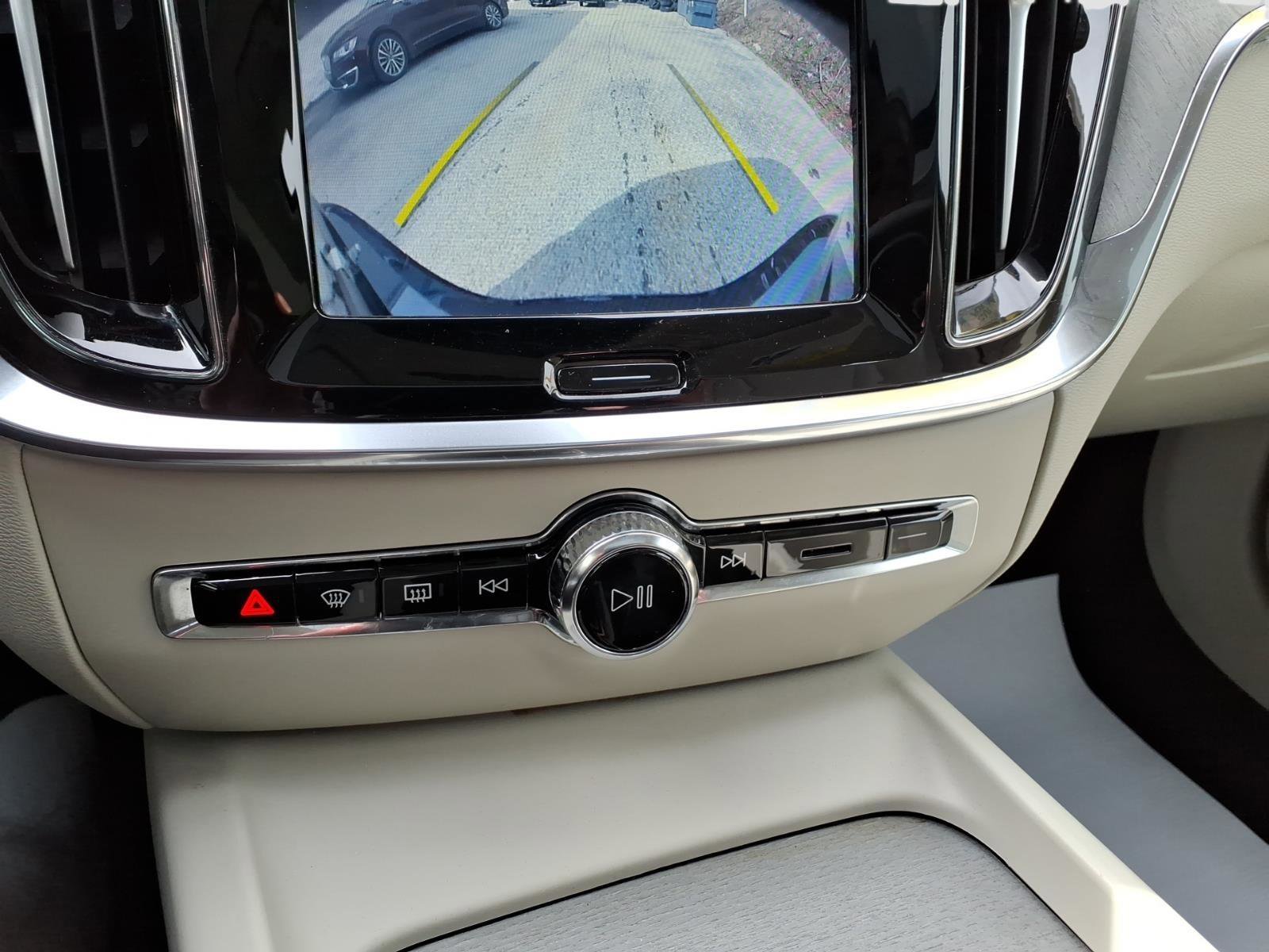 Used 2024 Volvo S60 B5 Plus image 18