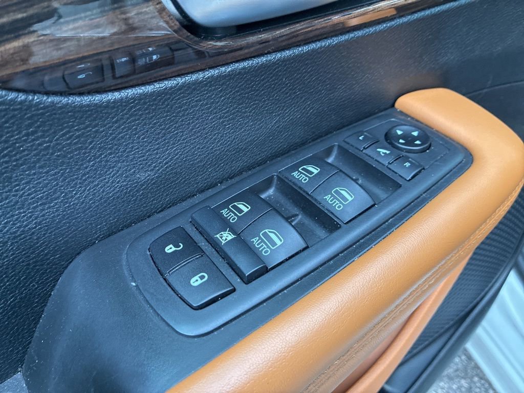 Used 2021 Chrysler Pacifica Pinnacle image 12