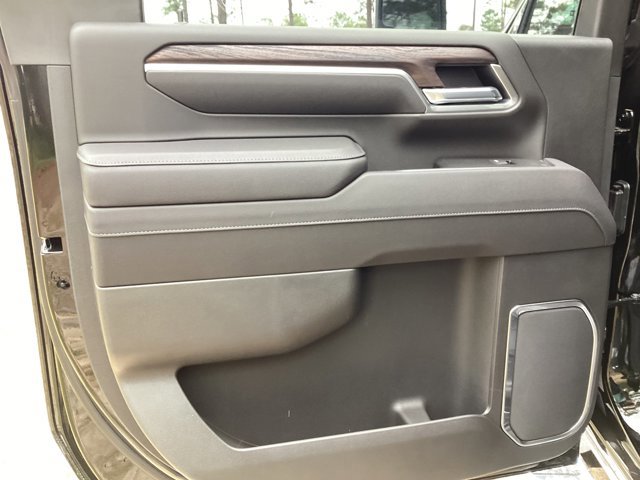 New 2025 GMC Sierra 2500 SLT w/ SLT Premium Package image 15