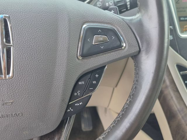 Used 2017 Lincoln MKX Select w/ Select Plus Package AWD/4WD image 20