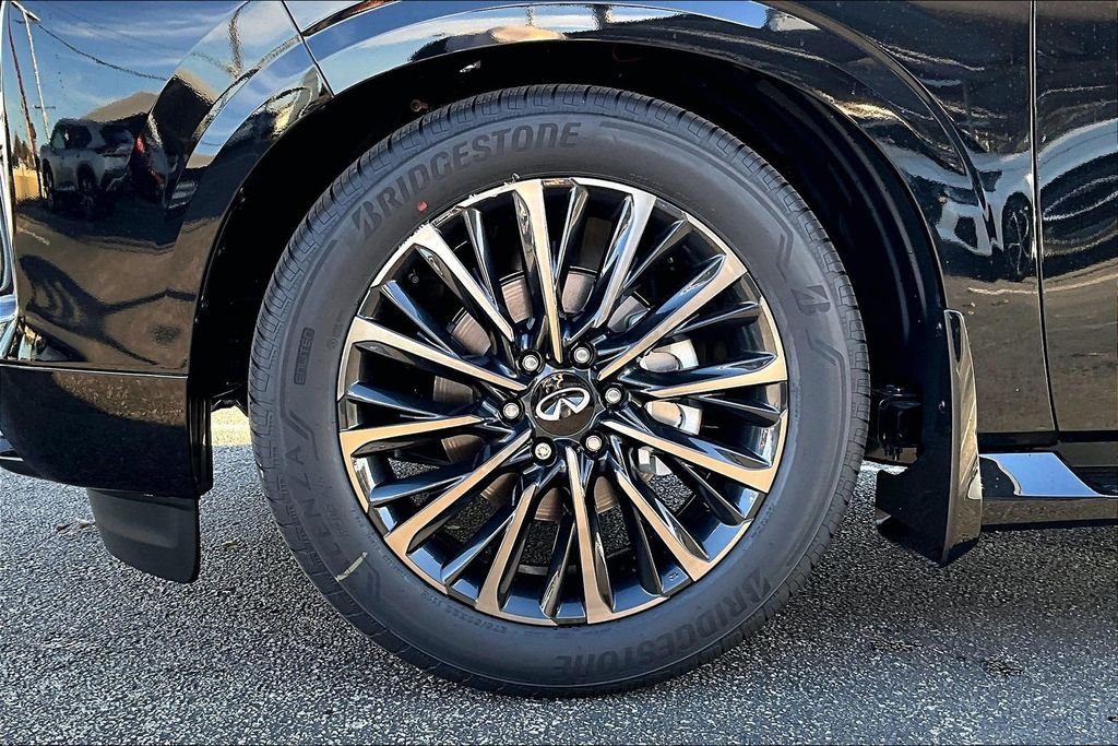 New 2026 INFINITI QX80 Autograph w/ Premium Cargo Package image 16