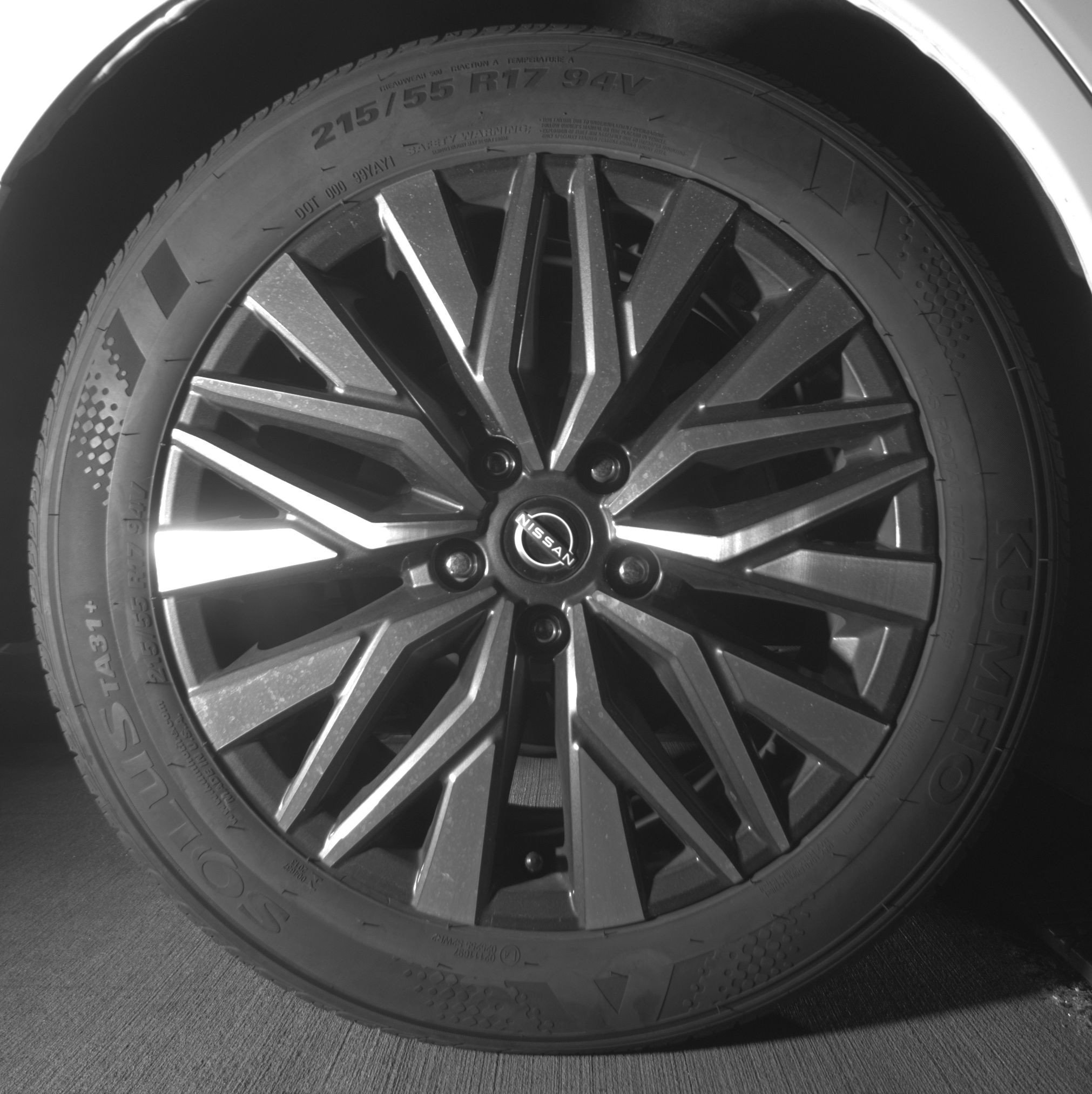 Used 2025 Nissan Altima 2.5 SV FWD image 15